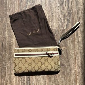 GUCCI Monogram Web Bow & Interlocking G Wristlet